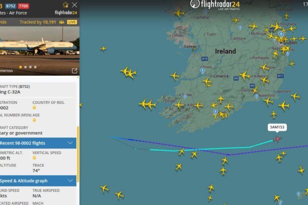 avionul care il transporta pe pete hegseth de la bruxelles spre sua deviat spre marea britanie din cauza unei urgente 68efe94fe70be
