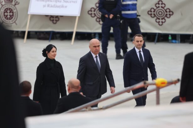 bolojan dupa ce a fost huiduit la ceremonia de azi lauda catedrala nationala tine de identitatea unei comunitati si poate sa uneasca 68fe7a3803416