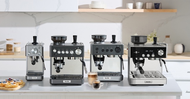breville a lansat noua gama barista cu un show de latte art 68edf96e90600