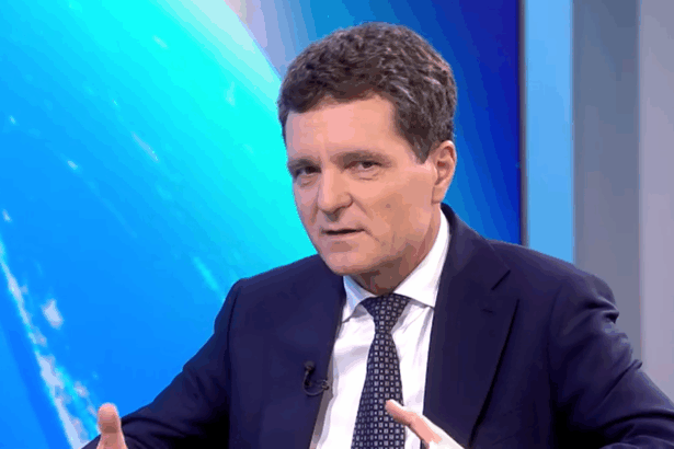 ce se intampla de fapt cu strategia nationala de aparare nicusor dan spune ca urmeaza sa mearga la avizare orban spune ca documentul nu este gata 68ee5f9242fad