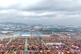 china warns us of retaliation over trumps 100 tariffs threat 68ebafbadc69f