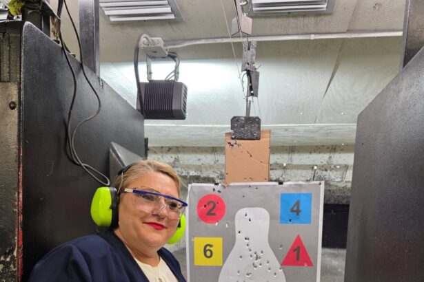 diana sosoaca il provoaca pe ionut mosteanu in poligon hai mostene te astept la un tir m ai mobilizat total 68ef453cdd9ff