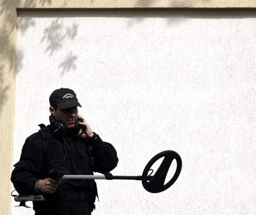 doua proiectile si sute de cartuse din primul razboi mondial descoperite intr o padure din neamt 68f5ea4b6a2c3