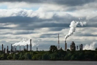 emisiile de gaze cu efect de sera au crescut in gospodarii si au scazut in industrie in 2023 69046be5cdbff