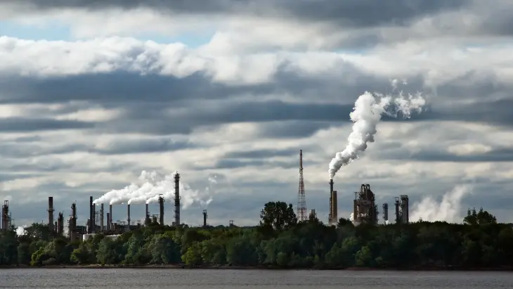 emisiile de gaze cu efect de sera au crescut in gospodarii si au scazut in industrie in 2023 69046be5cdbff