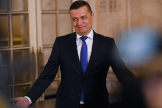 grindeanu il descrie pe drula cu gura mare face lucruri mai mult de spectacol si 0 kilometri de autostrada 69050730a7acc
