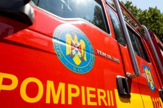 incendiu la un uscator de cereale din botosani pompierii au intervenit la 20 de metri inaltime 68f50a703aaeb