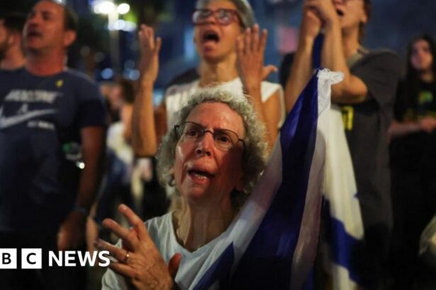 israelis praise trump at huge rally ahead of expected hostage release by hamas in gaza 68eb5860d1d9d