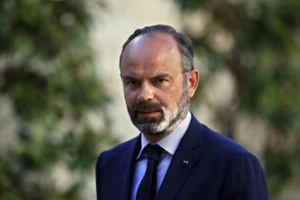 macron should announce early election says former pm as frances political crisis deepens 68e4da1a82593