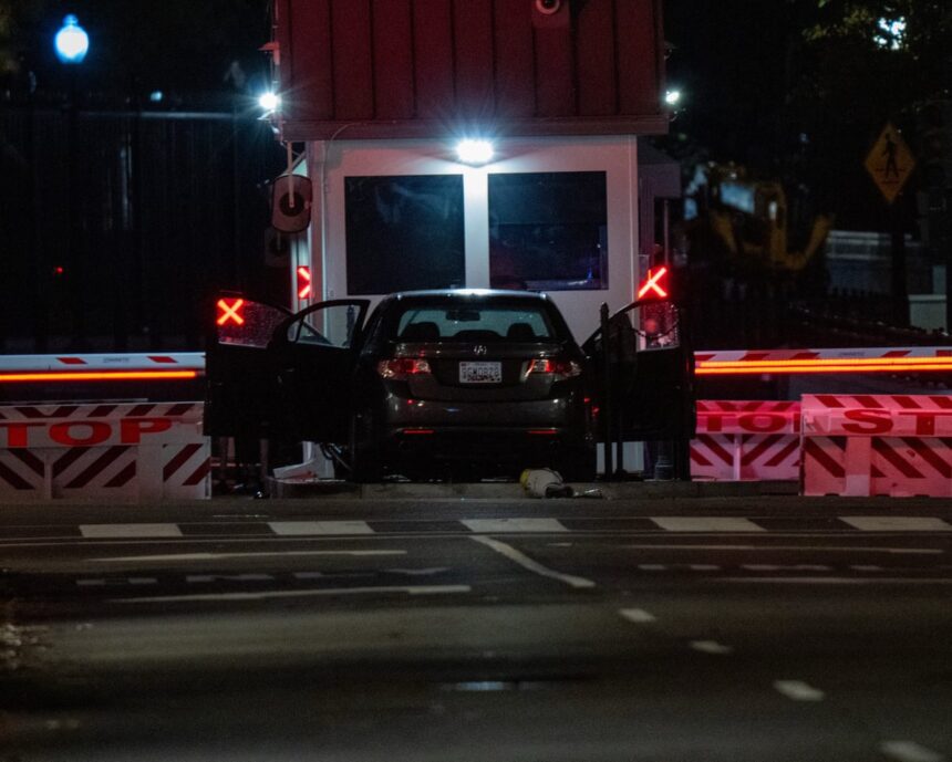 man arrested after driving car into security barrier outside white house 68f8d0ce4718e