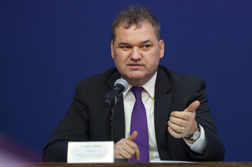 ministrul dezvoltarii 57 de municipii si 146 de orase nu mai respecta criteriile minime de populatie retrogradarea ar putea implica reduceri de posturi si salarii 68f683becd8f3