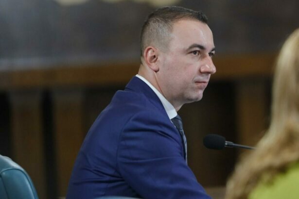 ministrul energiei cei responsabili cat si cei de la distrigaz vor raspunde in fata legii inclusiv penal 68f28eaabdbe1