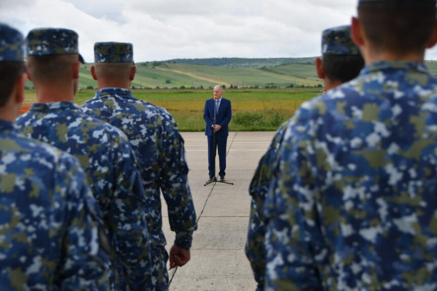 mircea geoana fost secretar adjunct al nato reducerea prezentei militare americane la baza mihail kogalniceanu nu reprezinta o surpriza 69020009132ce