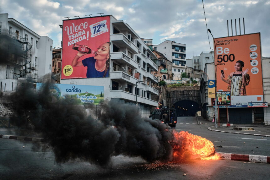 protestele generatiei z mae ii atentioneaza pe romanii din madagascar sa fie vigilenti 68eaa51fd2d13