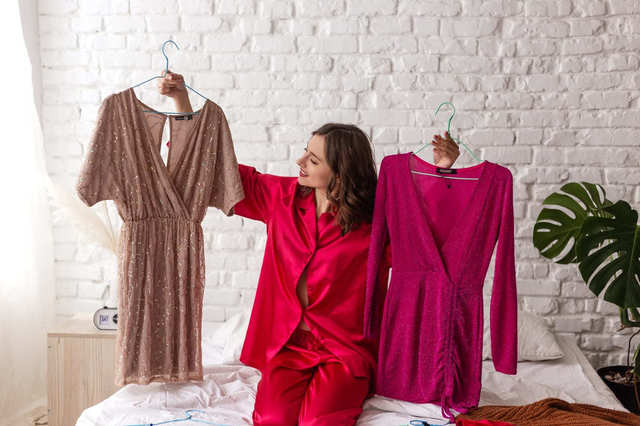 rochii de zi vs rochii de seara cum sa le porti corect 68ee3545e6f1a