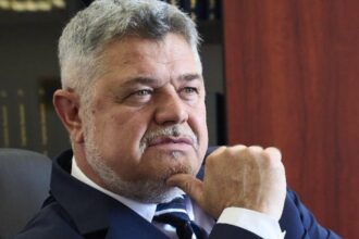 sanctionarea senatorului ninel peia ceruta de usr ce jigniri au fost aduse in plenul senatului 68ef5d4b6a638