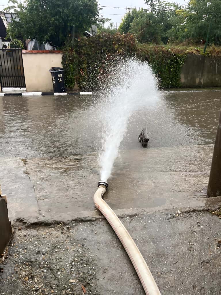 sistemul de canalizare din giurgiu suprasolicitat dupa ploile abundente 68e6278c7ac50