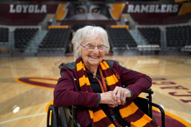 sister jean dolores schmidt beloved loyola university team chaplain dies aged 106 68e949ca69d1c