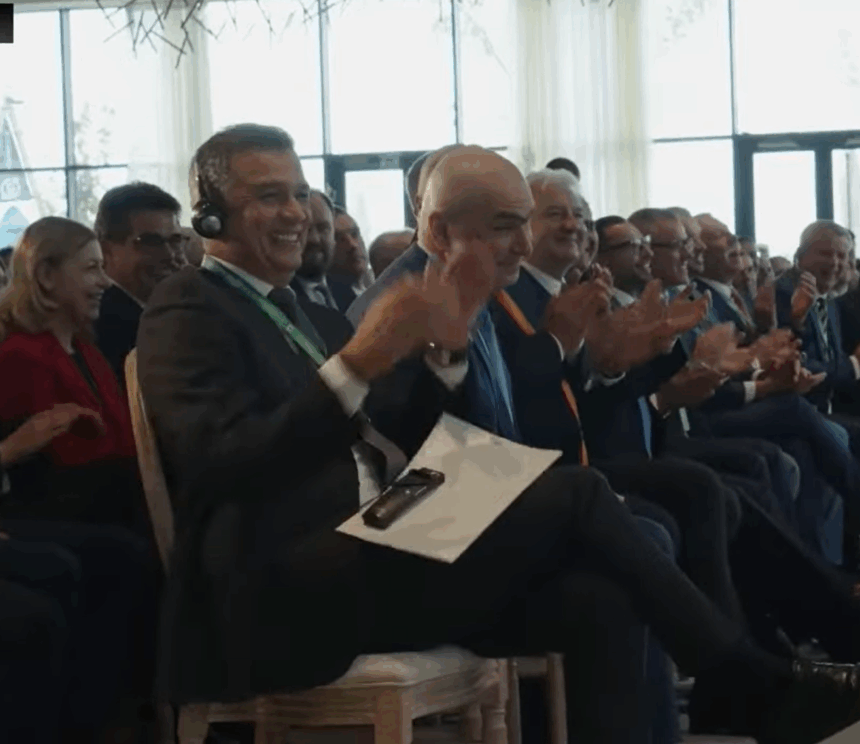 sorin grindeanu tachinat de kelemen hunor la congresul udmr nu trebuie sa ai emotii urmeaza un alt congres unde poate ca da 68e8d914e0264