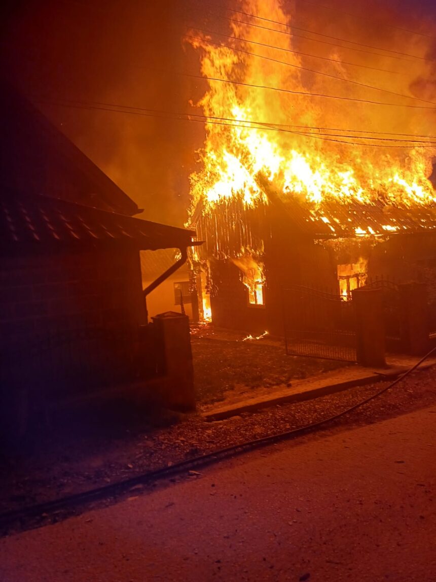 tragedie la gura putnei un barbat de 66 de ani a murit dupa ce casa i a fost cuprinsa de flacari 68f093e3a6805