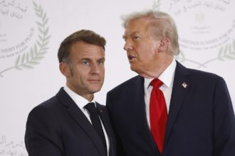 video trump l a ironizat pe macron in conferinta de dupa moment in care sala a izbucnit in hohote de ras 68eddc48db120