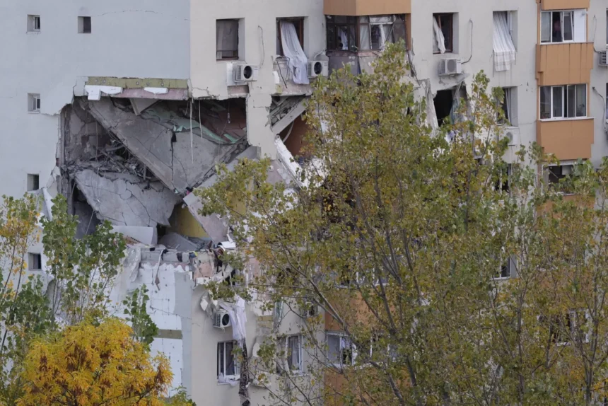 vlad piedone anunta ca 500 de persoane vor dormi in hoteluri elevii din sectorul 5 afectati de explozie vor invata online 68f2703340b6f