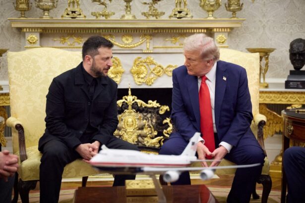 volodimir zelenski si donald trump au discutat despre livrarile de rachete tomahawk pentru ucraina 68ea7a47be3ca