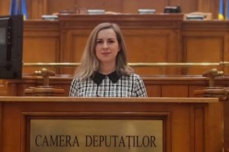 Dumitrița Albu solicită demisia ministrului de Externe Oana Țoiu după criza românilor blocați în Dubai.