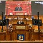 Valentin Răducea în Parlament discutând despre stadiul implementării Cloudului Guvernamental și întârzierile proiectului de digitalizare finanțat prin PNRR.