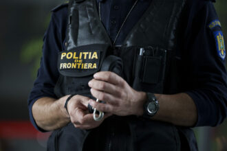 aglomeratie la frontiere zeci de mii de persoane si de masini au trecut frontiera romaniei in ultimele 24 de ore 692bf3114762d