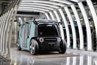 amazon launches robotaxi service in san francisco in challenge to googles waymo 691cc831303cc