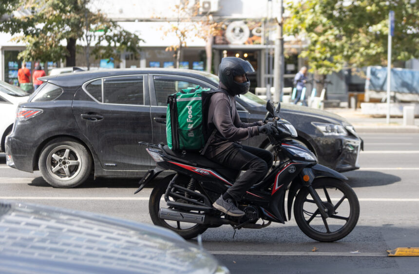 atac brutal asupra unui livrator strain in bucuresti video 6915f30ece592