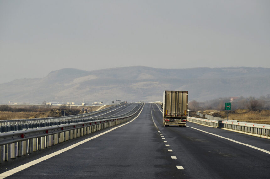 autostrada transilvania avanseaza 90 din lucrari finalizate pe sectiunea zimbor poarta salajului 690b5675281d3