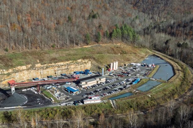 body of missing coal miner found in flooded west virginia mine governor says 6915f4efbf31d