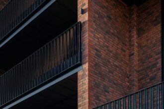 bricklofts reinterpretarea spatiilor industriale in locuinte urbane cu identitate 6915b4274ccf7