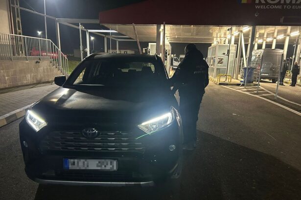 clona unei masini furate in slovacia oprita la intrarea in romania in judetul iasi 691988763f20b