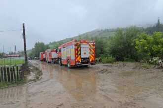 cod galben de inundatii in sase judete viituri rapide pe raurile mici si scurgeri importante 692187bc2c599