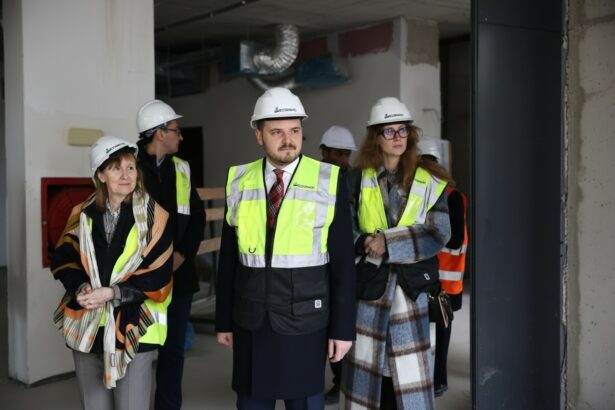 edited banca mondiala monitorizeaza centrul de arsi grav de la timisoara alexandru rogobete este o vizita cu o miza uriasa 6921fa15db43d