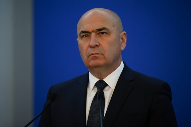 edited edited edited bolojan vrea sa interzica cumulul pensiei cu salariul ca parte din pachetul 3 de reforme cati oameni ar putea fi afectati surse 6918475204ee9