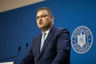 edited edited edited concedierile din administratie ar genera bani abia peste un an cseke attila promite economii de 6 miliarde de lei la bugetul de stat 691631ab497e6