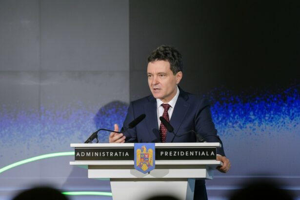 edited emil constantinescu i a propus lui nicusor dan sa fie secretar de stat in 1999 eram ong ist am refuzat 69259db92f8f9