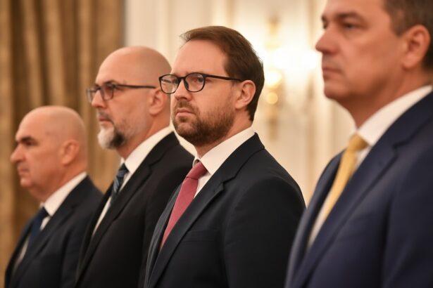 edited rectificarea bugetara gata pana la finalul lunii banii in plus merg catre casa de pensii casa de sanatate si autoritatile locale surse 6925e79644e95