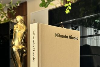 editura nemira si mihaela nicola lanseaza volumul din priviri si conceptul de outfluencer 690b64fcced75