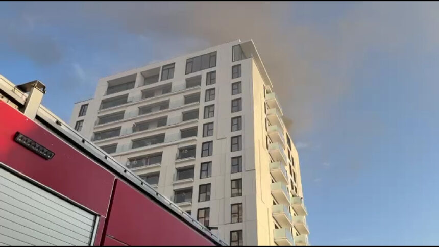 incendiu cu degajari mari de fum la un apartament din sectorul 5 bucuresti 692168192f943