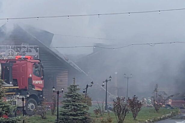 incendiu la o pensiune din suceava o persoana a murit 69102f811cc0e