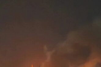 incendiul la rafinaria afipsky stins dupa atacul cu drone anunta autoritatile 692ac6e3c5675