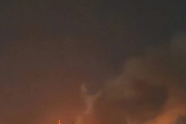 incendiul la rafinaria afipsky stins dupa atacul cu drone anunta autoritatile 692ac6e3c5675