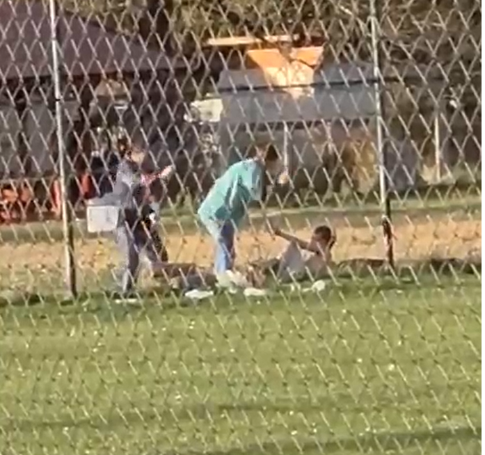 infirmiera filmata in timp ce lovea violent o fata cu dizabilitati din cadrul centrului din bihor ce pedeapsa o asteapta 6909cf110593d