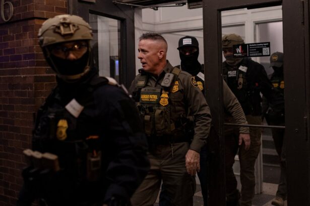 judge orders release of hundreds arrested during chicago immigration raids 691504acd5fe4