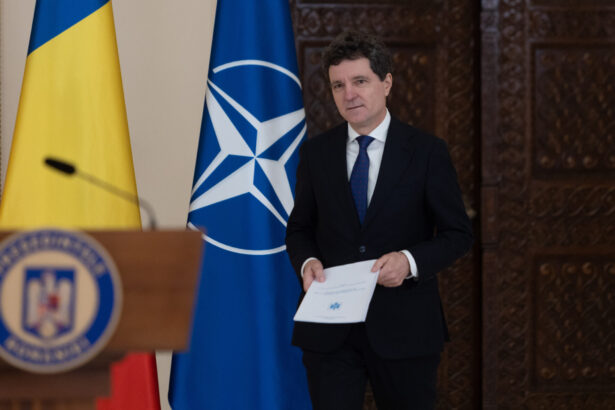 nicusor dan a prezentat strategia nationala de aparare nu vrem sa aparam statul ci cetateanul care traieste in acest stat serviciile de informatii vor fi implicate in culegerea d 691478699c805